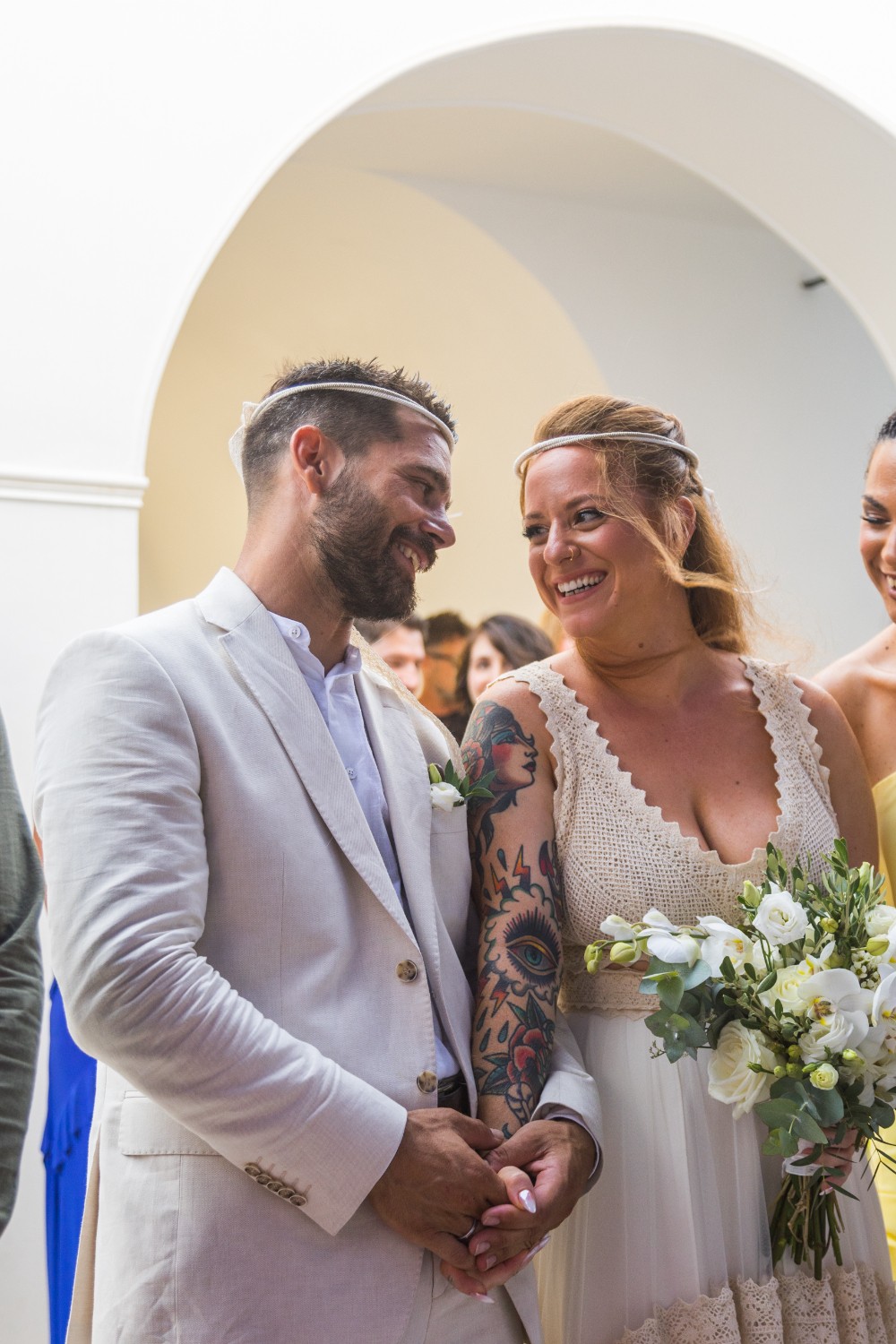 37-island-Wedding-ceremony-vow-crowns (562)