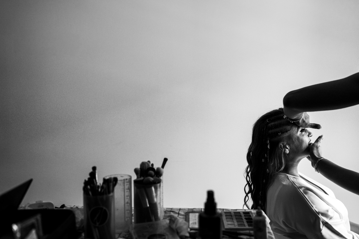 6-bride-black-and-white-aesthetic-photo