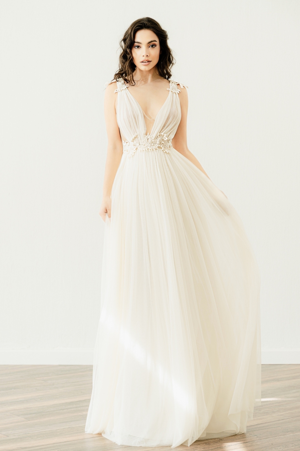 Handmade detail of the Boho-Chic Wedding Dress 'Arya' by Atelier Zolotas